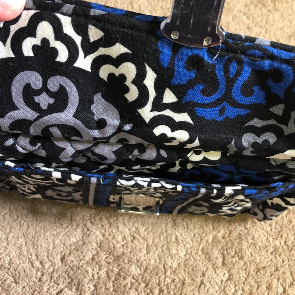 Vera Bradley clutch wristlet. NWOT - Picture 3 of 7
